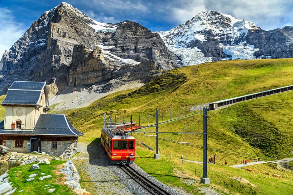 Top 7 Best Things to Do in Lauterbrunnen Valley | Breath in Travel