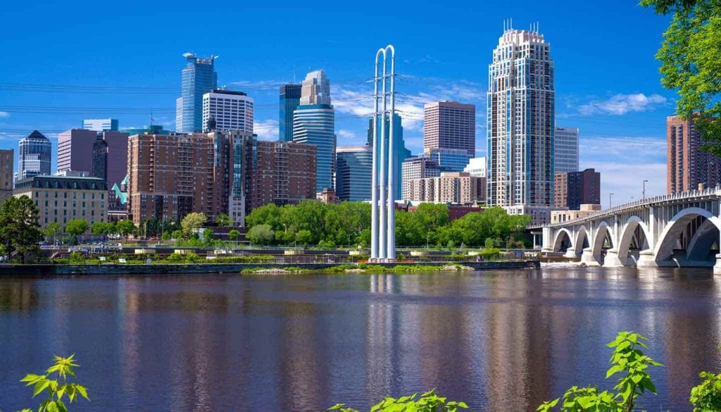 where to travel alone in usa, solo travel in the us